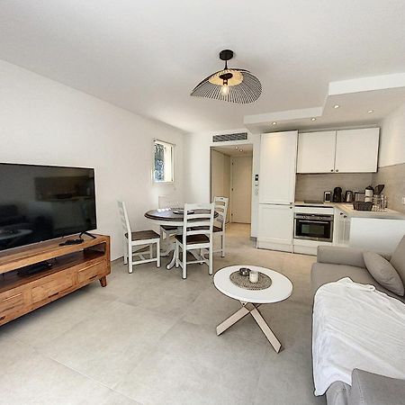 Superbe Appartement Au Coeur Du Cap D'Антиб Екстериор снимка